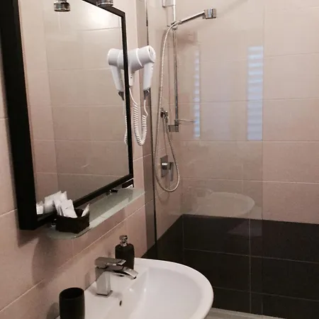 Bed & Breakfast La Stazione 3*